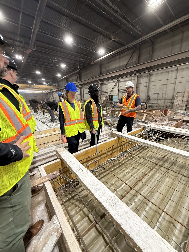 Plant tour over the casting beds
