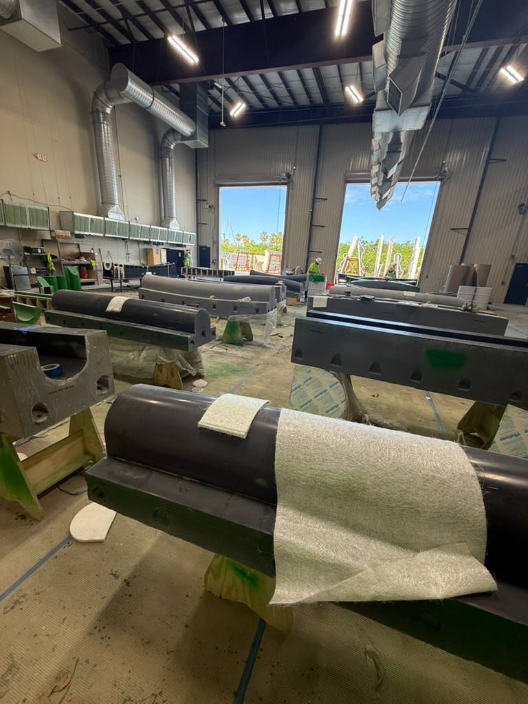 Curved band molds in production at the plant